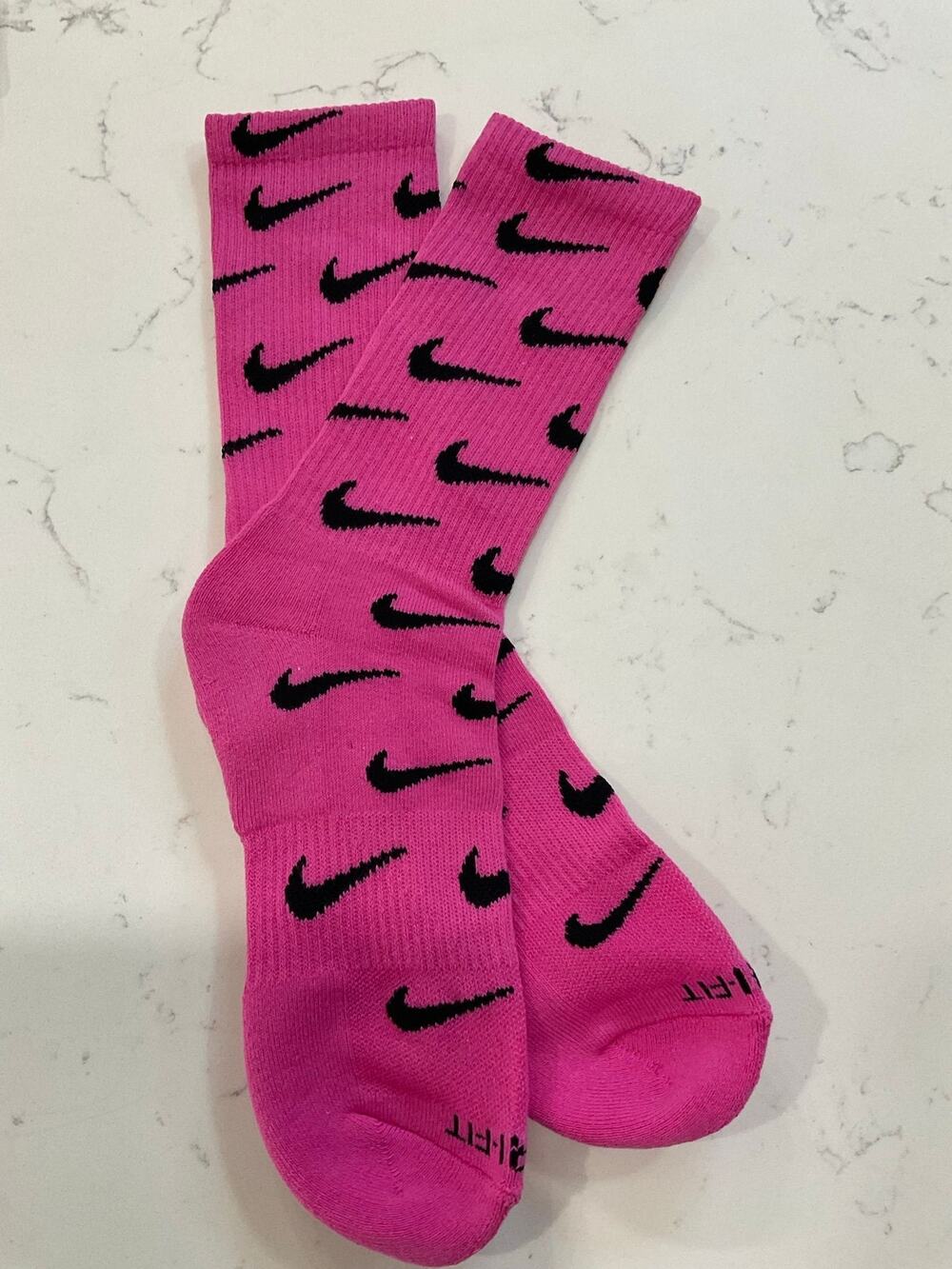 Nike woman’s half crew
